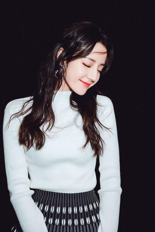 明星三内衣,揭秘时尚界的私密时尚潮流