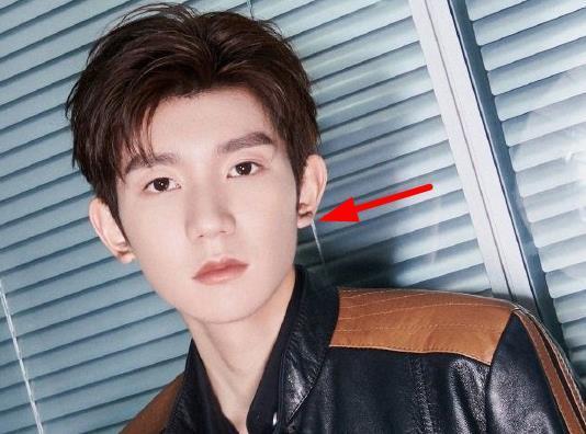 哪个男明星有耳洞,探寻有耳洞男明星的独特魅力