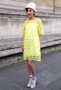 透明丝袜漏毛,揭秘透明丝袜漏毛的尴尬与应对